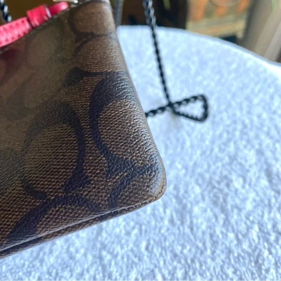 Coach  Signature Canvas Corner Zip Wristlet Brown Red red lining in EUC - Picture 5 of 9